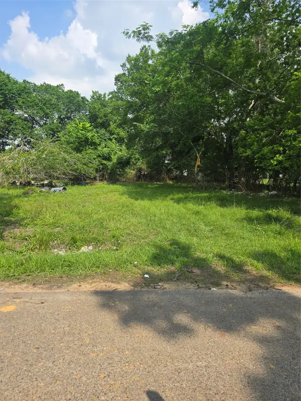 24922 Wilson Street, Tomball, TX 77375
