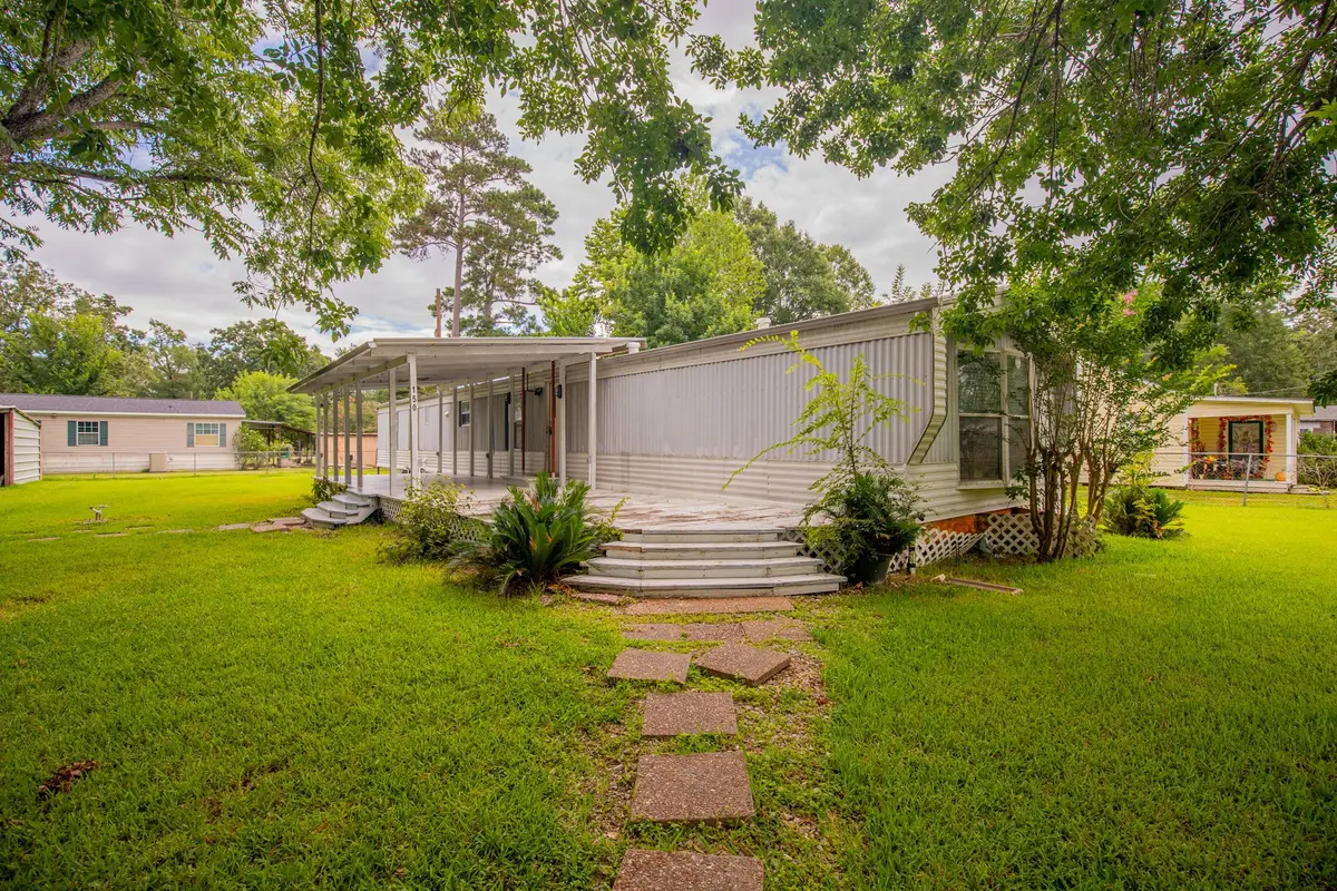 150 Wilcox Dr, Livingston, TX 77351 - Image #1