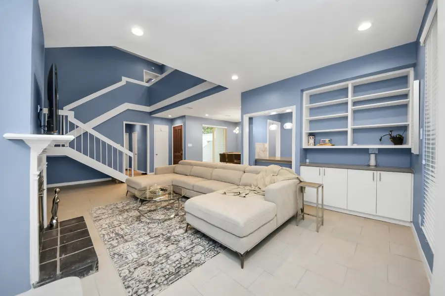 7655 S Braeswood Boulevard #10, Houston, TX 77071 - Image #3