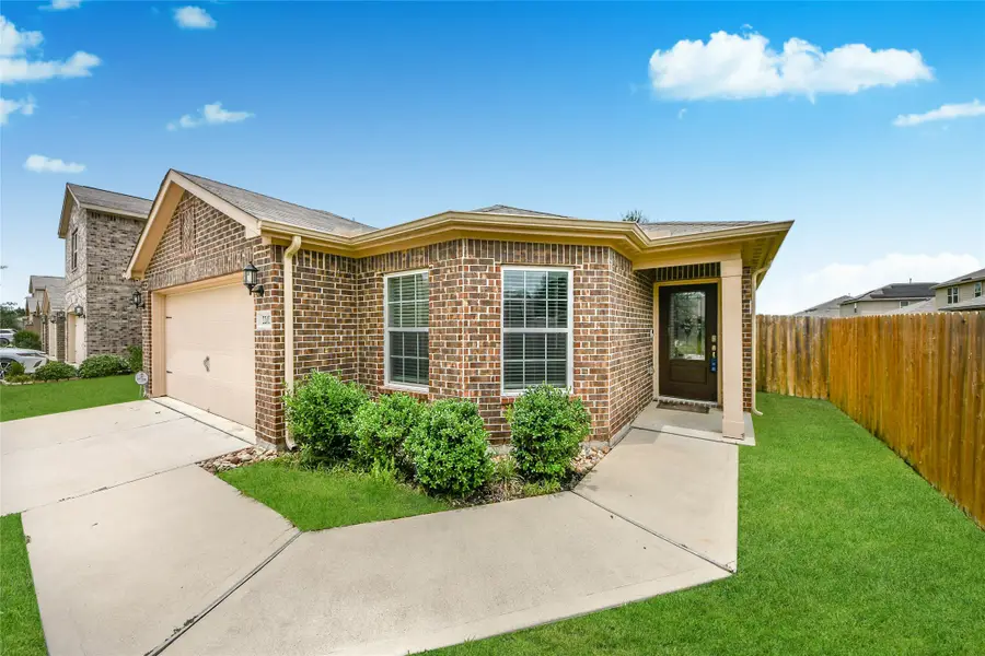 22026 Rocky Reserve Drive, Hockley, TX 77447 - Image #2