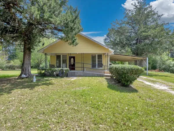 1216 N Hendrix Avenue, Diboll, TX 75941