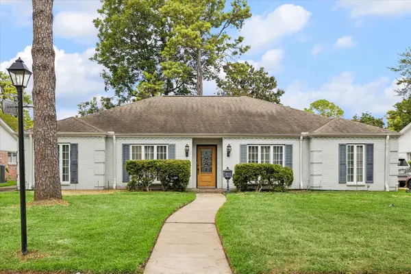 10018 Overbrook Lane, Houston, TX 77042