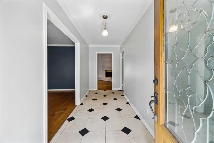 10018 Overbrook Lane, Houston, TX 77042 - #2