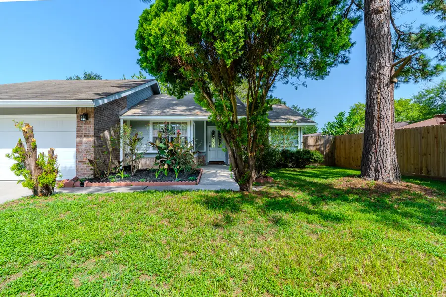 4218 E Terrace Creek Circle, Houston, TX 77014 - Image #2