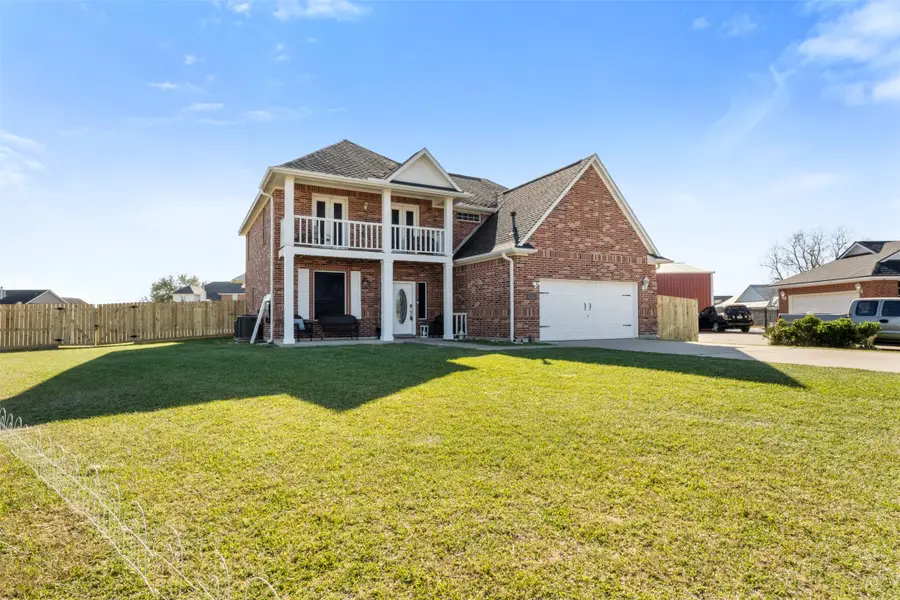 3226 Royal Palm Drive, Monterey Belvieu, TX 77523 - #3