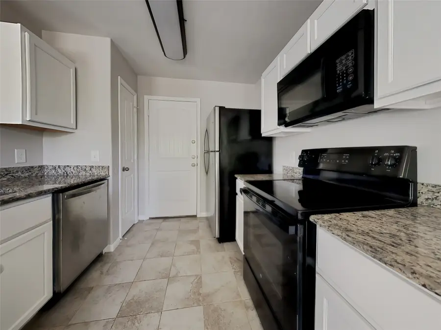 16430 Tracy Court, Conroe, TX 77306 - Image #2