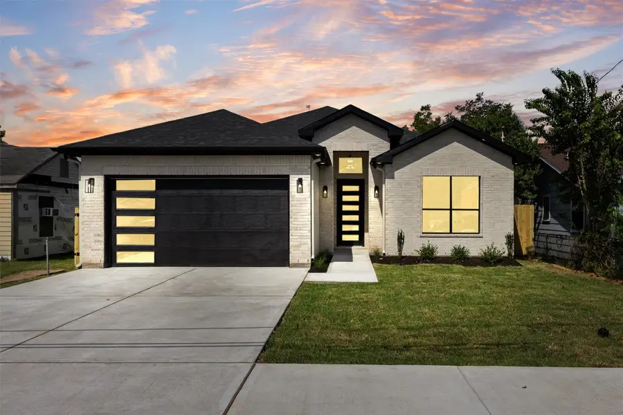 3219 King Street, Houston, TX 77026 - #2