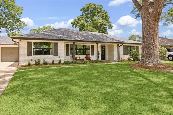 10322 Shadow Wood Drive, Houston, TX 77043