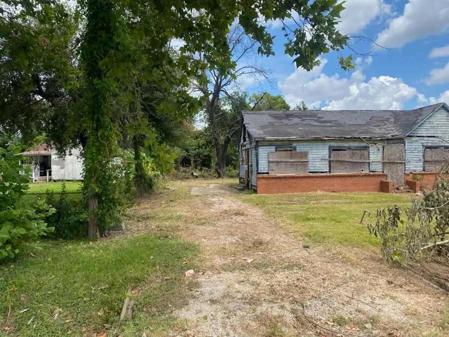 3401 Melbourne Street, Houston, TX 77026 - Image #2