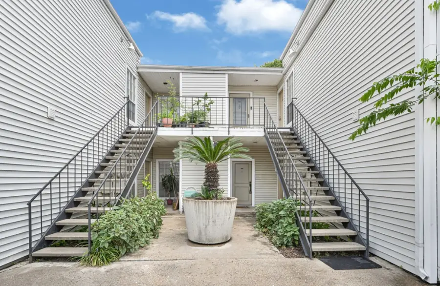 9809 Richmond Avenue #E8, Houston, TX 77042 - Image #3