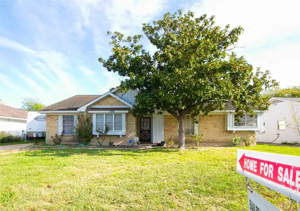 11818 Moonmist Drive, Houston, TX 77072