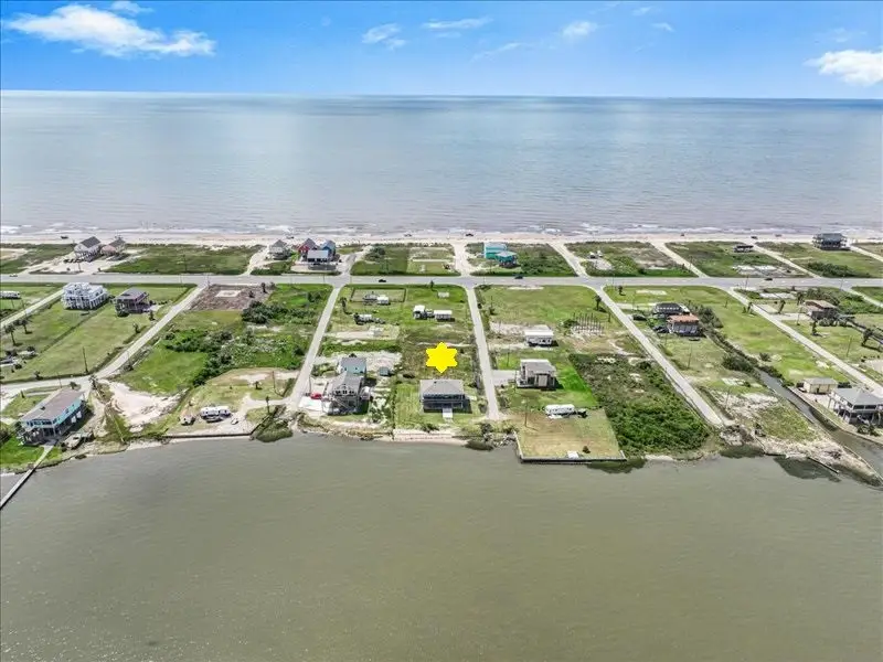 1026 N Gayle Street, Gilchrist, TX 77617 - Image #1