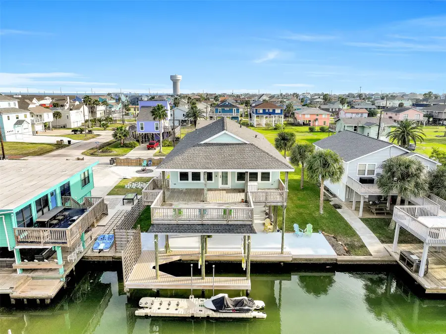 16506 Trinidad Way, Jamaica Beach, TX 77554 - Image #2