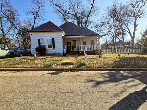 1010 N Howard Street, Palestine, TX 75801