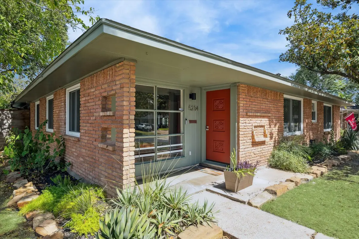 5234 Libbey Lane, Houston, TX 77092 - Image #1