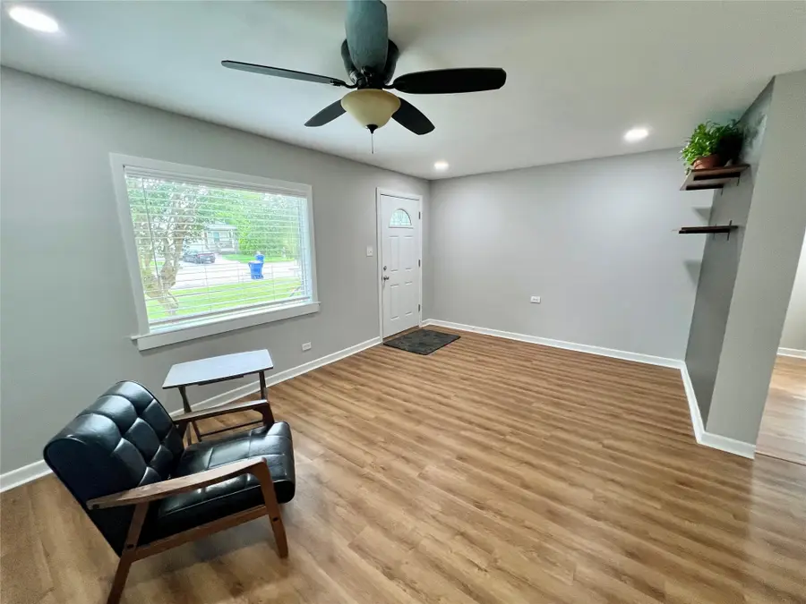 813 12th Avenue N, Texas City, TX 77590 - #2