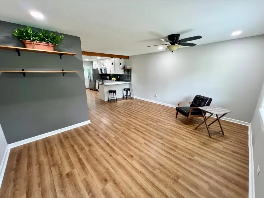 813 12th Avenue N, Texas City, TX 77590 - #3