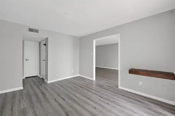 10110 Forum West Drive #534, Houston,  77036