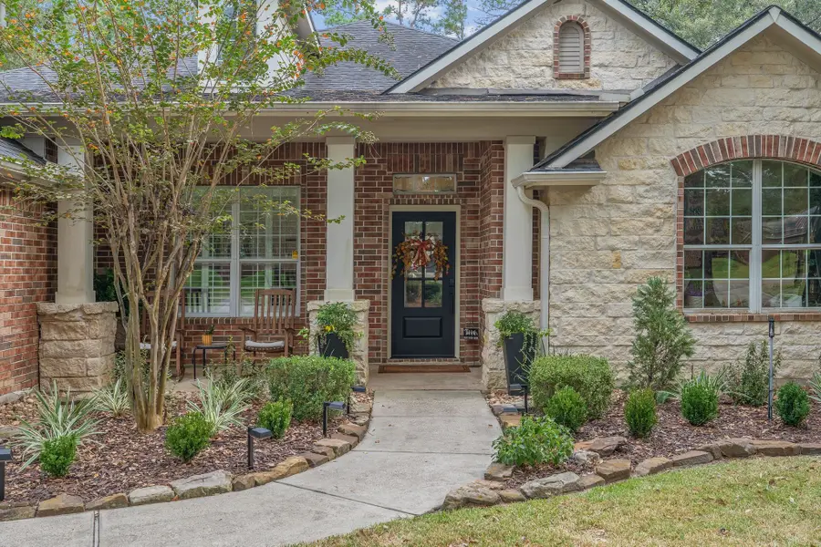 2408 Hollowbrook Lane, Conroe, TX 77384 - Image #3