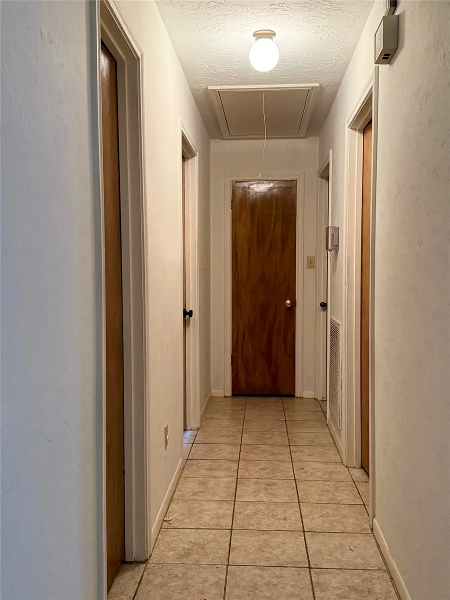 1712 Carol Lee Lane, Conroe, TX 77301 - Image #3