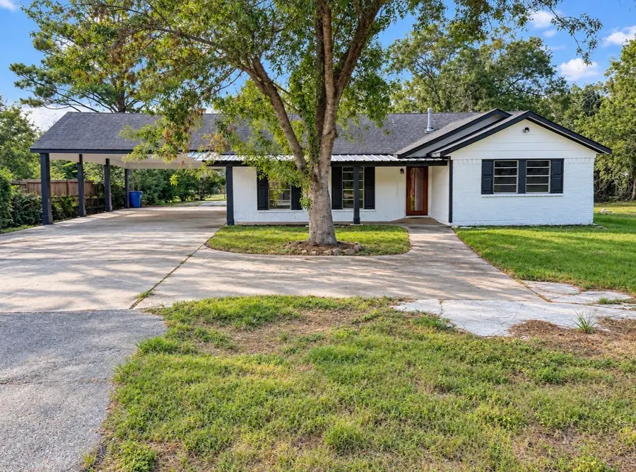 4306 Pine Meadow Drive, Richmond, TX 77469 - #2