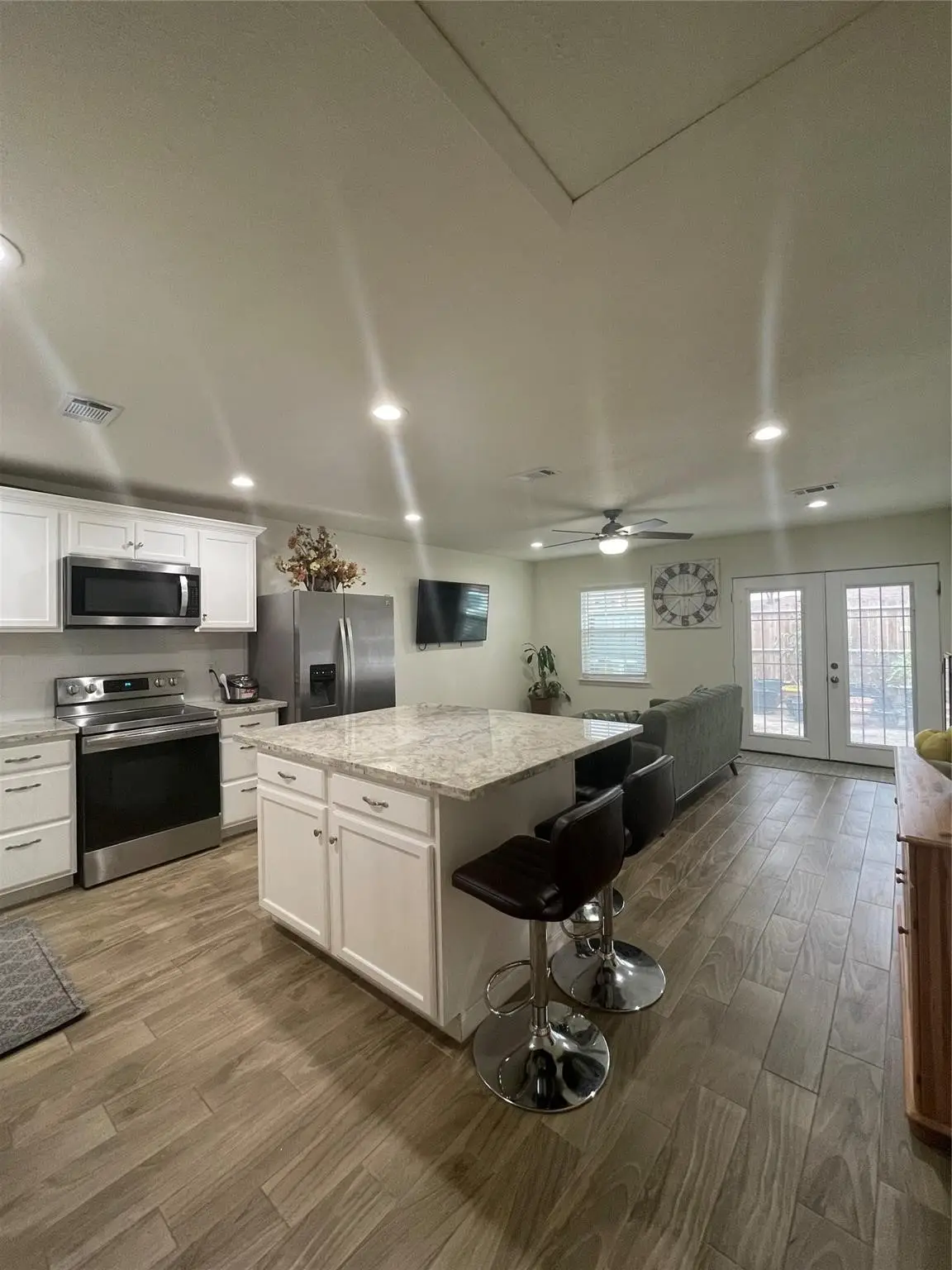 12133 Sharpview Drive, Houston, TX 77072 - Image #1