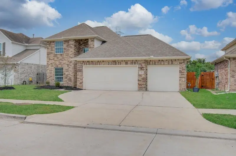 309 Burgundy Drive, Alvin, TX 77511 - #2