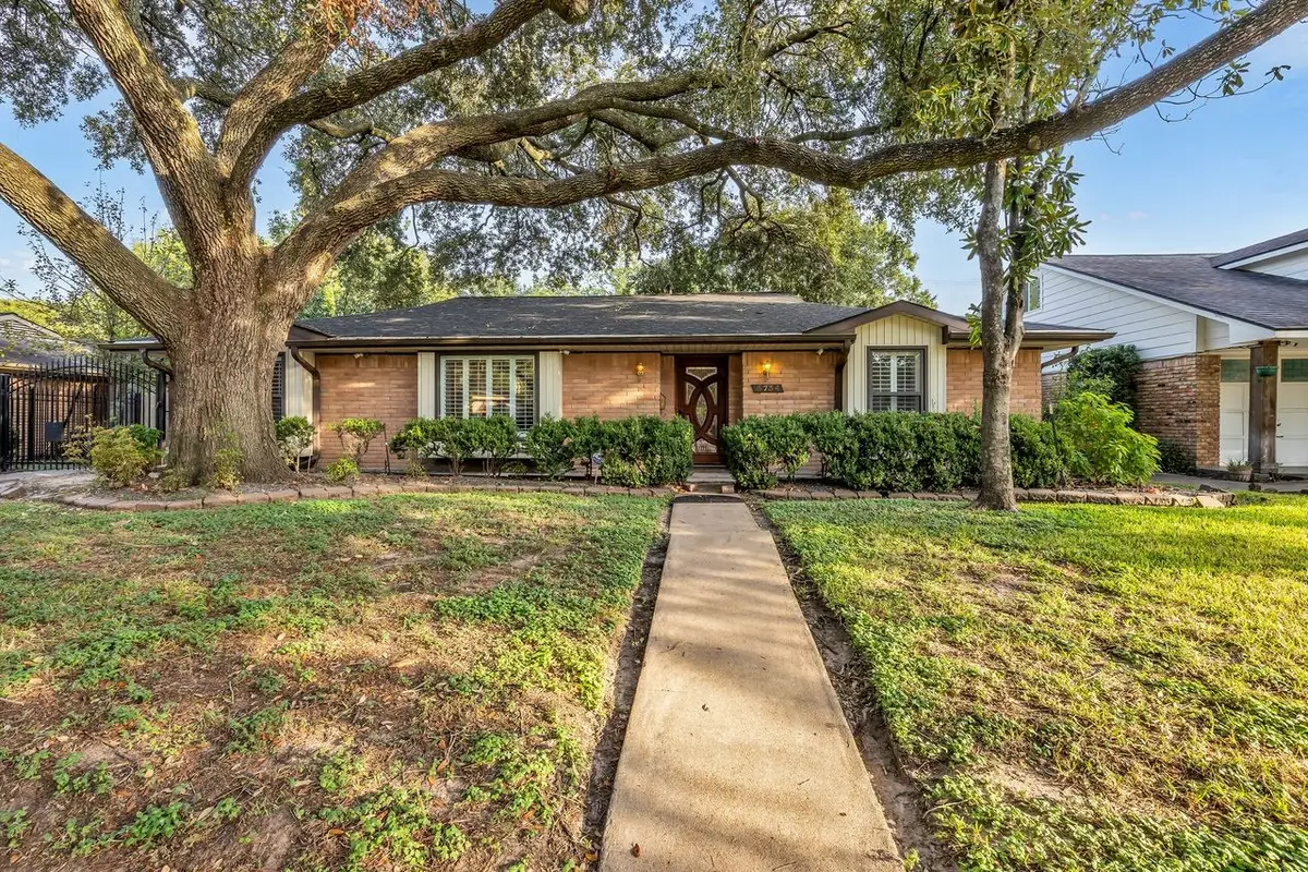 5734 Sanford Road, Houston, TX 77096 - #1