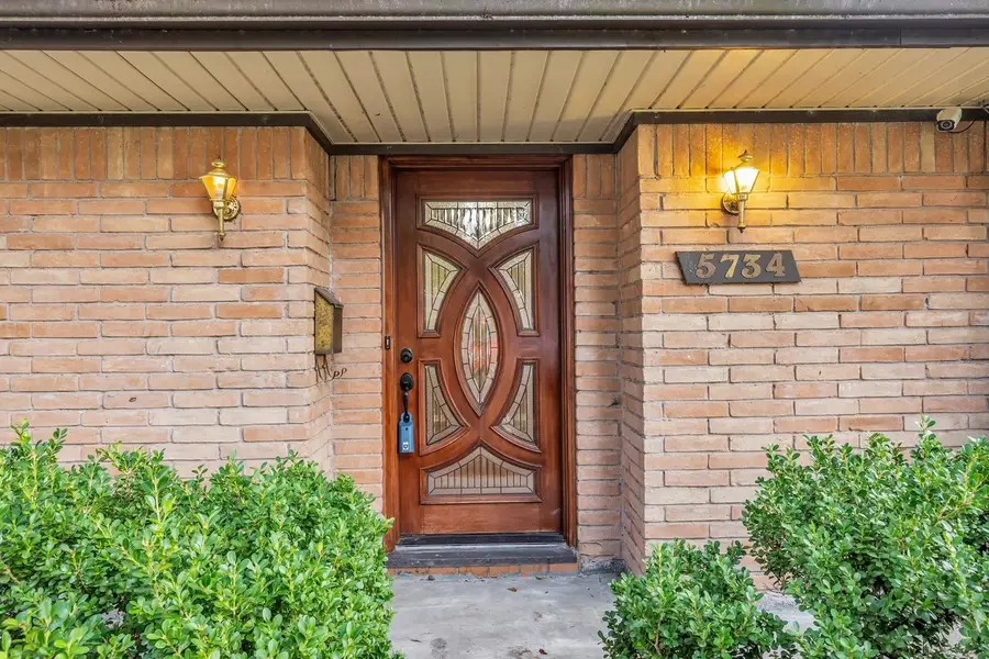 5734 Sanford Road, Houston, TX 77096 - #2