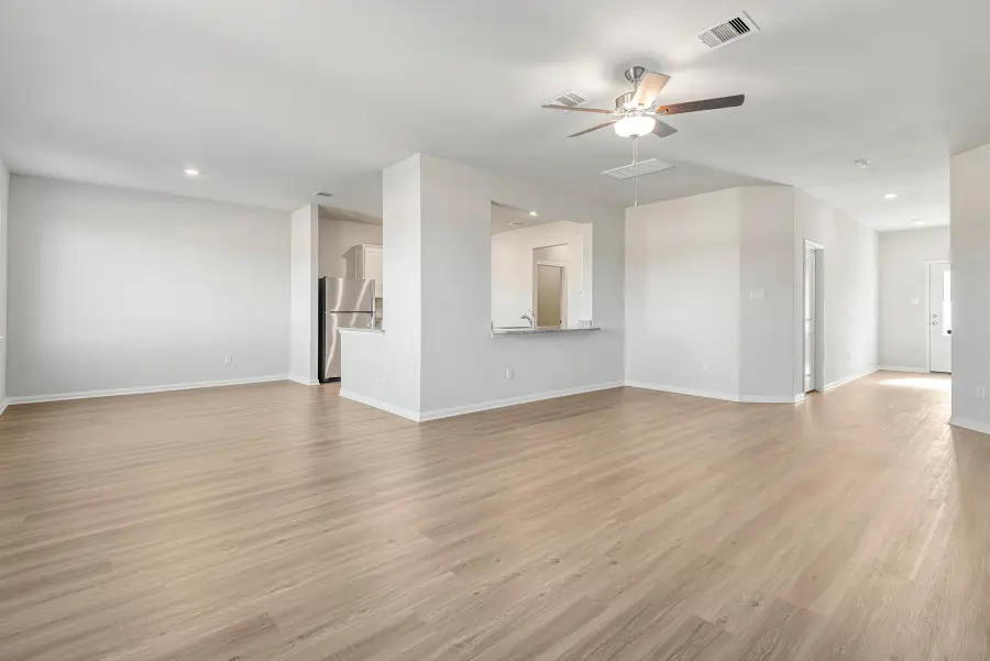 8218 Sunberry Shadow Drive, Houston, TX 77016 - Image #2