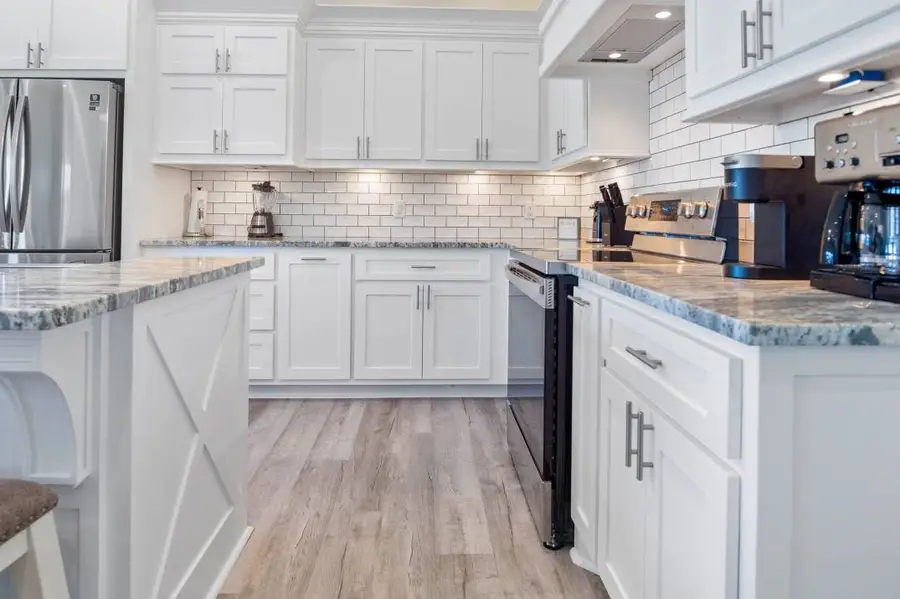 1978 Avenue I, Crystal Beach, TX 77650 - #2