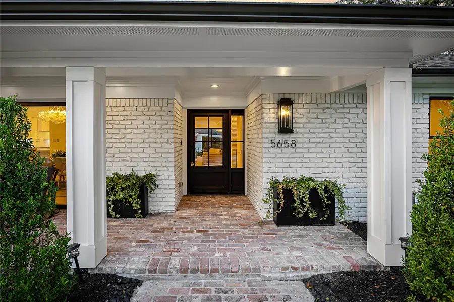 5658 Del Monte Drive, Houston, TX 77056 - Image #3