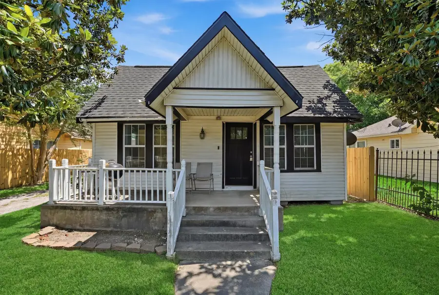 9330 E Avenue L, Houston, TX 77012 - #2