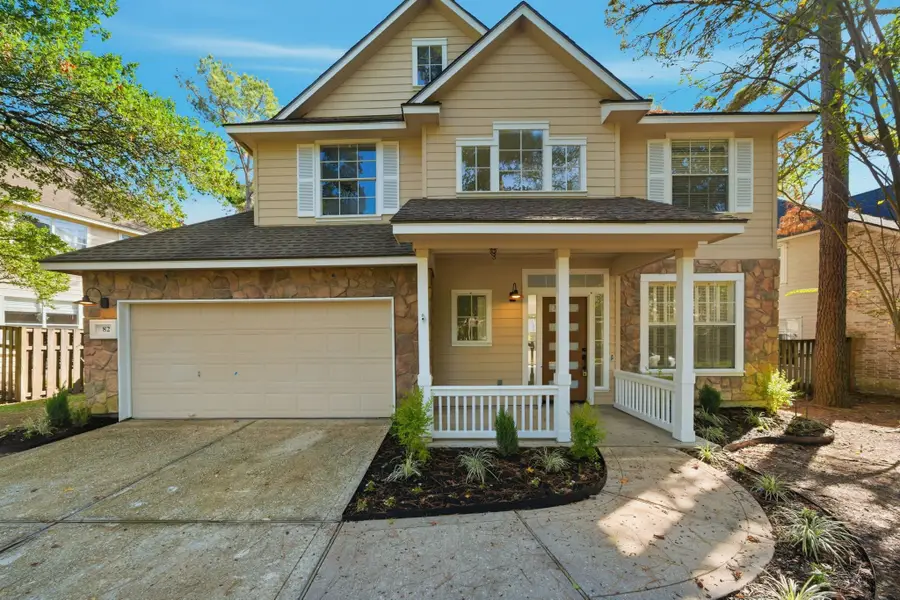 82 N Apple Springs Circle, The Woodlands, TX 77382 - Image #2