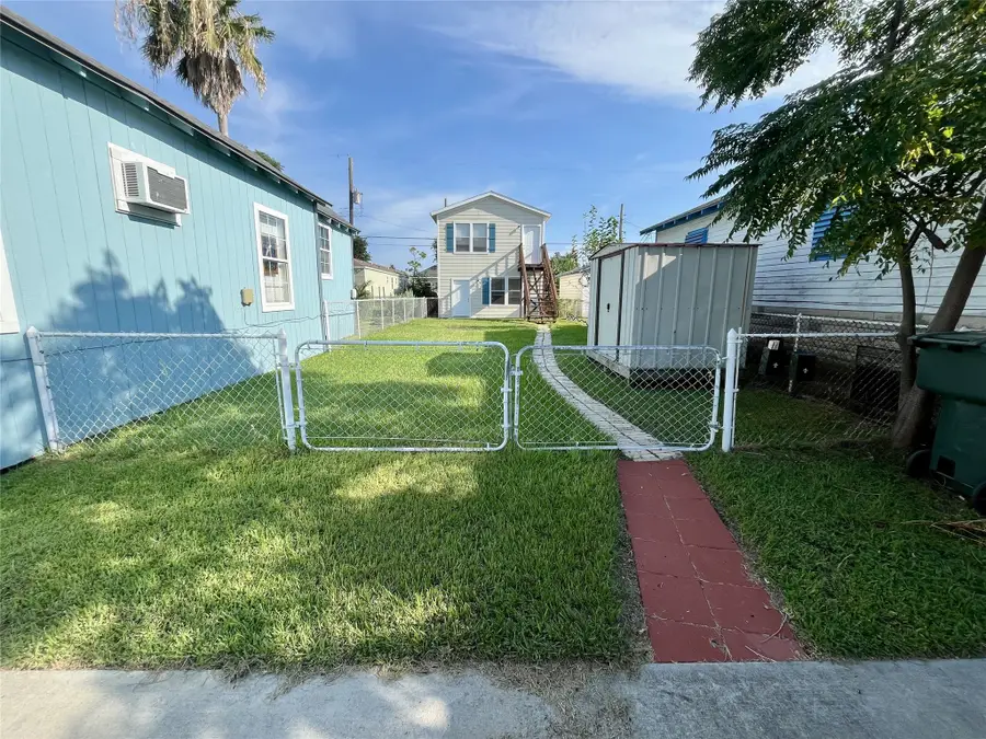 5109 Avenue L, Galveston, TX 77551 - Image #2