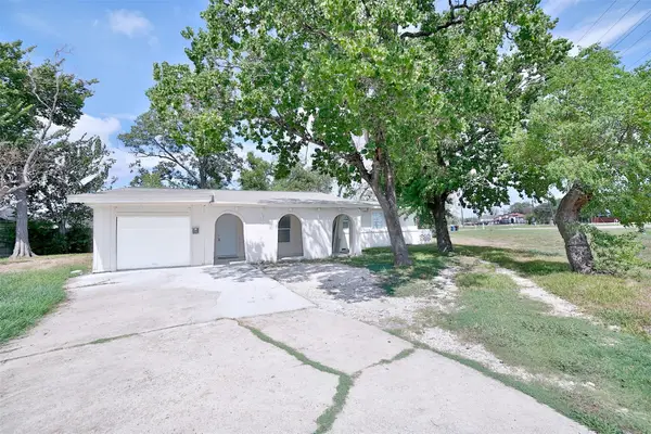575 Pecan Drive, Houston, TX 77587
