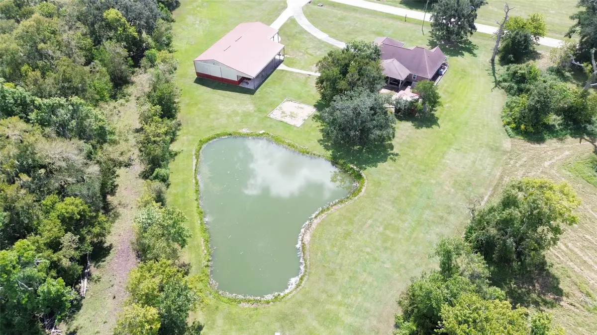 225 Turning Bayou Trail, Angleton, TX 77515 - Image #1