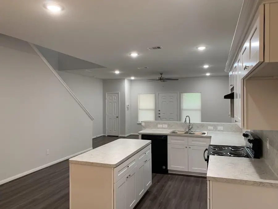 8153 Homewood Lane, Houston, TX 77028 - Image #2