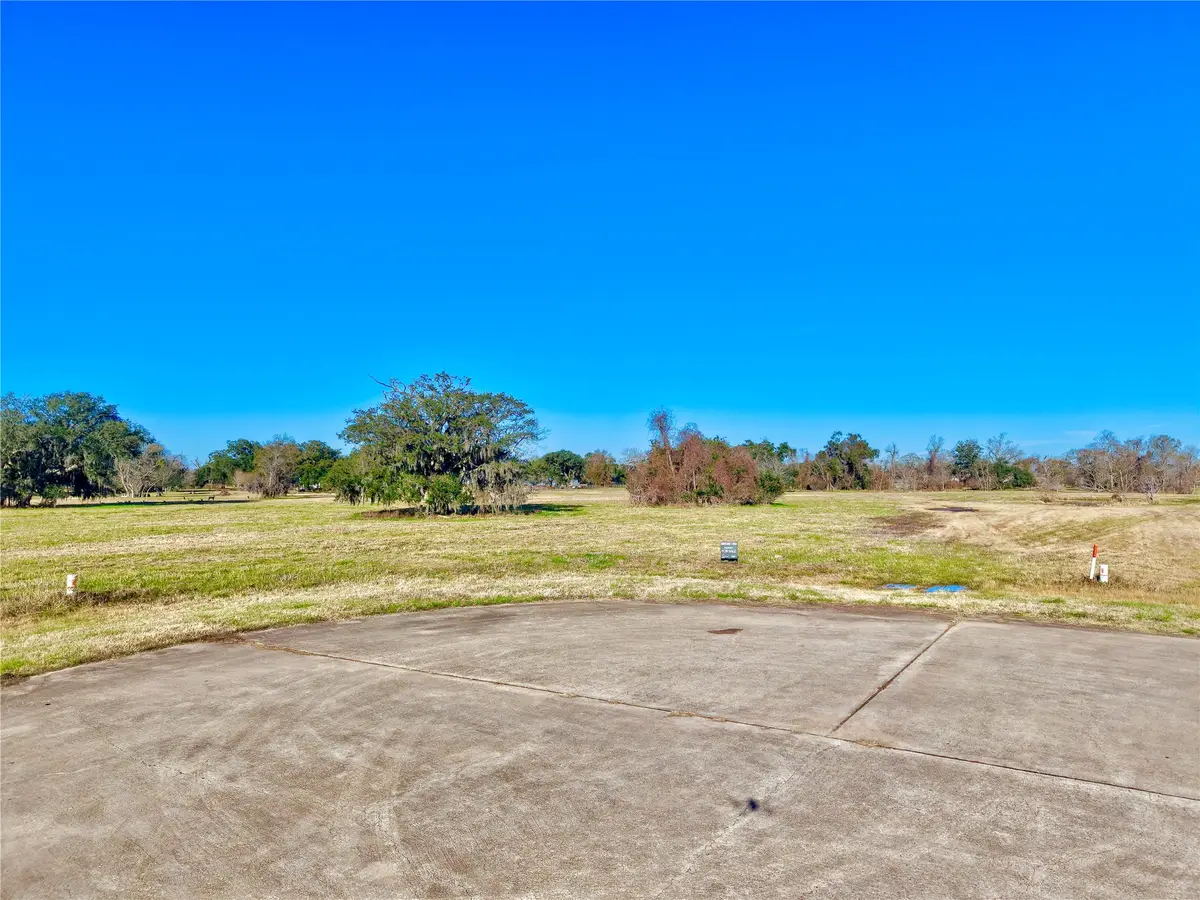 200 Cripple Creek Lane, Angleton, TX 77515 - #1