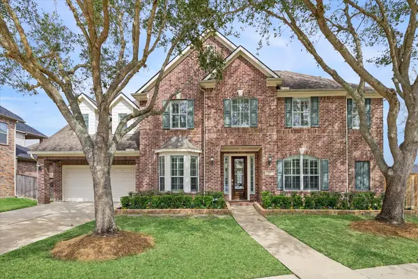 7935 Woodcrest Court, Sugar Land, TX 77479