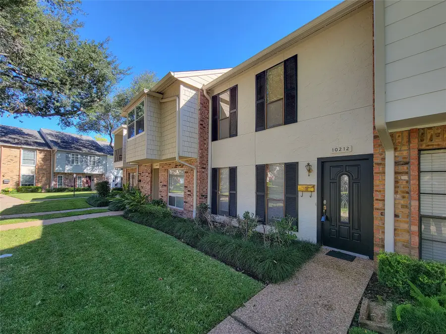10212 Longmont Drive #44/7, Houston, TX 77042 - Image #3