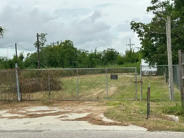 5613 John Martin Road, Baytown, TX 77521 - #1