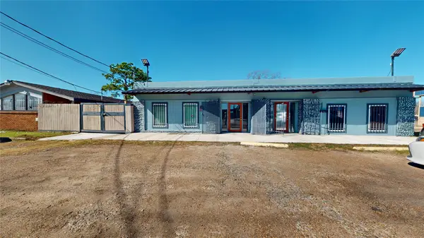 9205 Mesa Drive, Houston, TX 77028