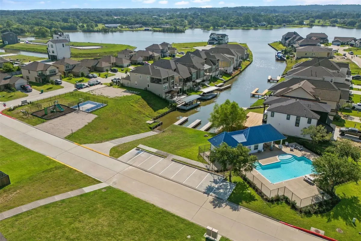 10780 S Lake Mist Lane S, Willis, TX 77318 - #1