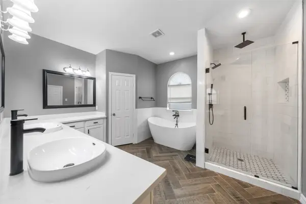 718 S Diamondhead Boulevard, Crosby, TX 77532