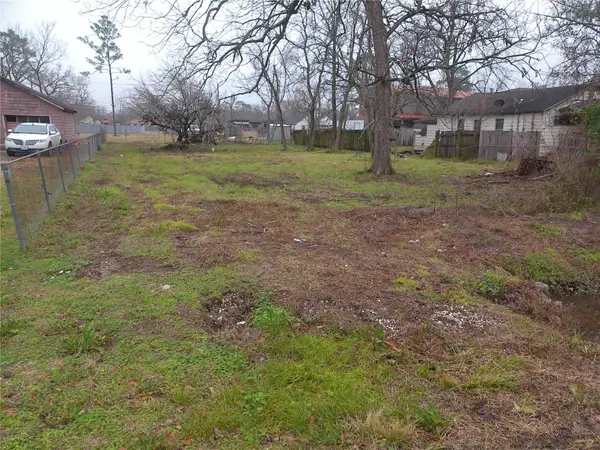 8926 Heatherside Street, Houston, TX 77016