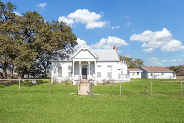 1118 Fm 1697, Burton, TX 77835