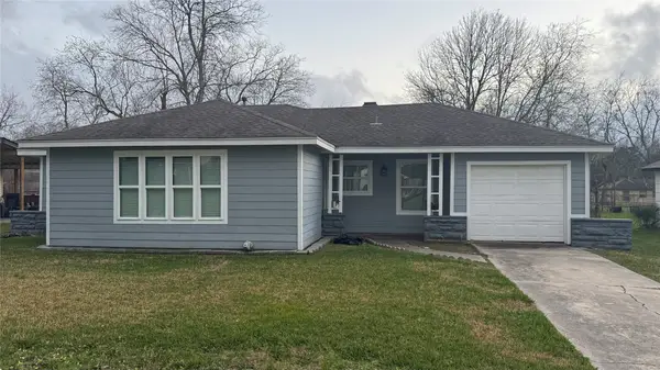 209 Lakewood Drive, Baytown, TX 77520