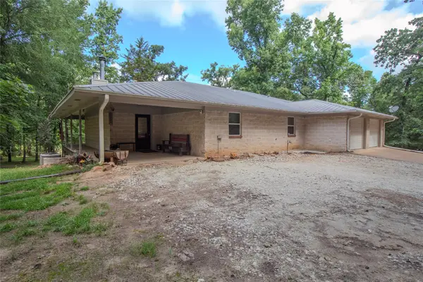 14285 S State Highway 19, Elkhart, TX 75839
