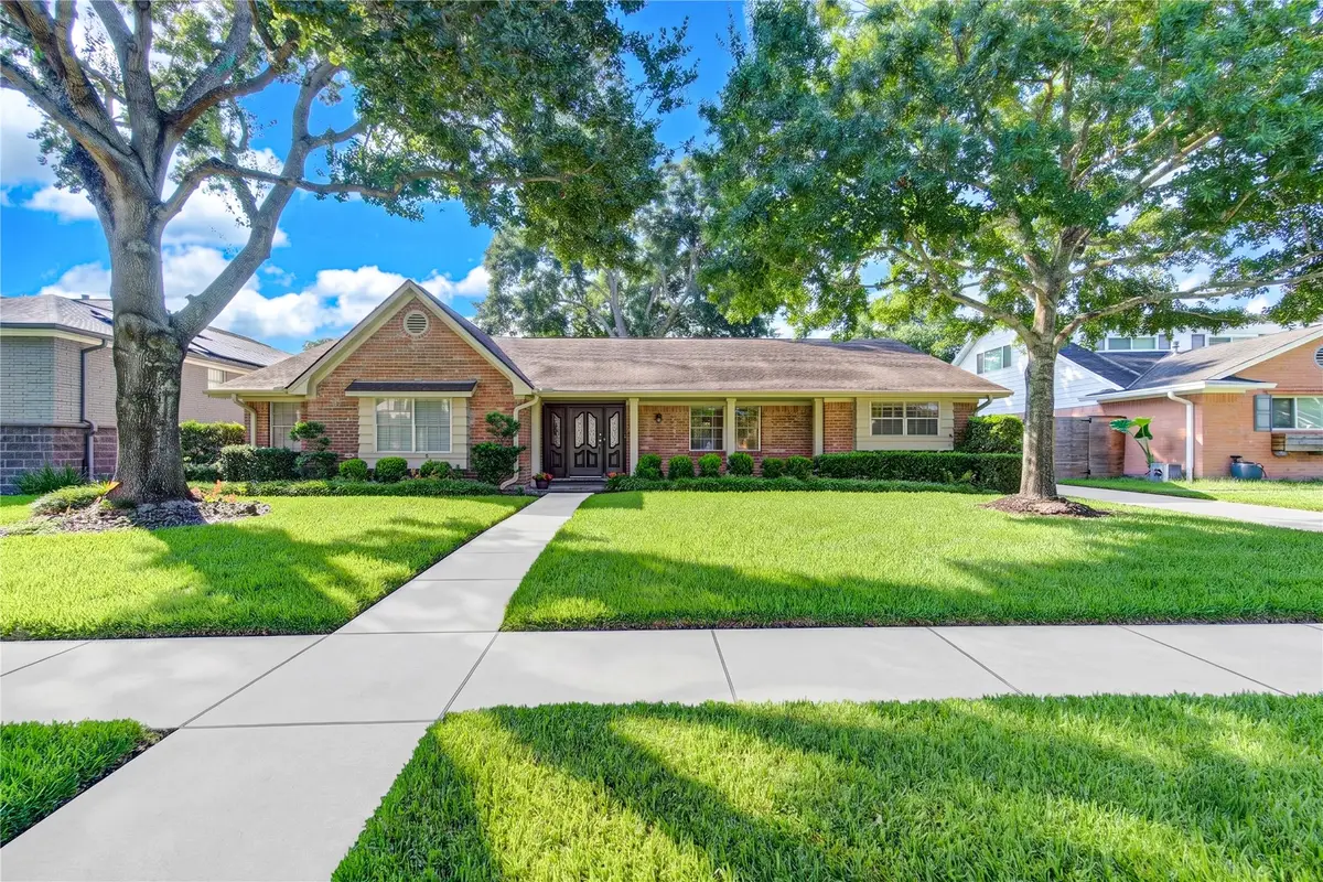 5107 Queensloch, Houston, TX 77096 - #1